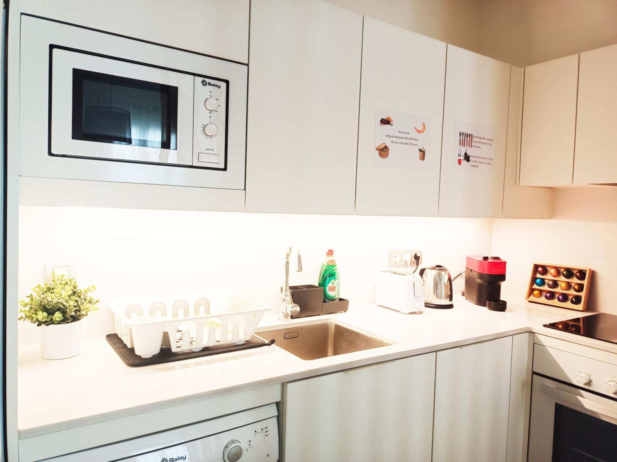 ברצלונה Private Rooms By Plaza Universidad מראה חיצוני תמונה